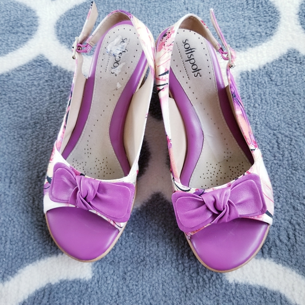 Softspots floral comfort  peeptoe slingbacks
